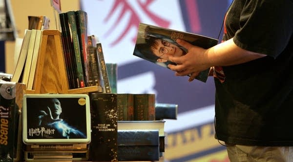 A bricks-and-mortar bookstore in an online world