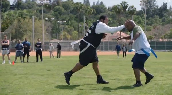 Jerome Bettis in Geico's "Flag Football" commercial