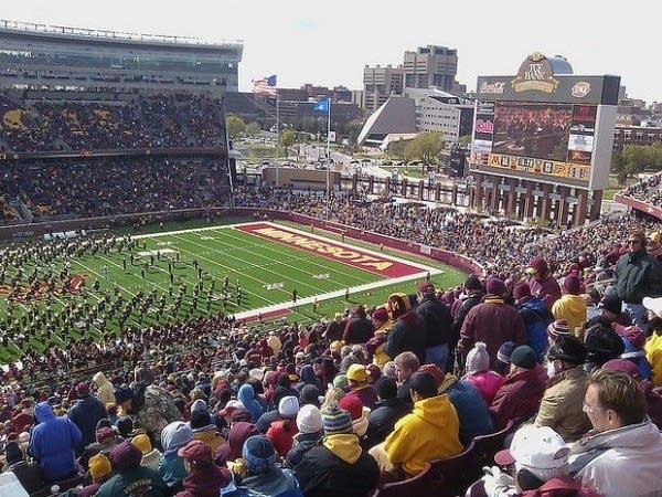 Bruininks may push for stadium alcohol sales again