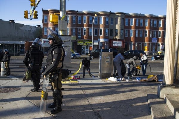 Suspect Dies Baltimore