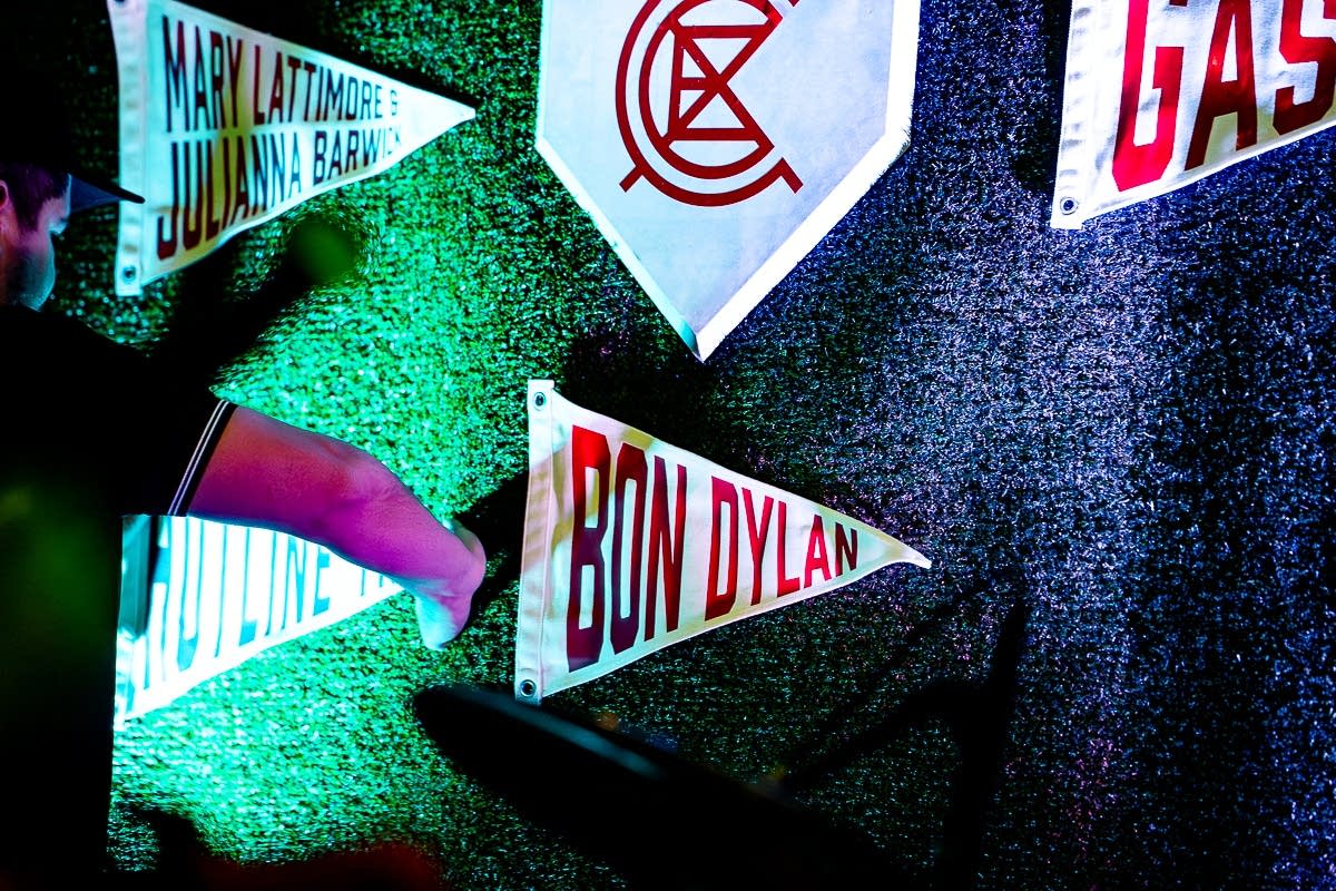 Justin Vernon reveals 2026 Eaux Claires Festival lineup at Wisconsin bar