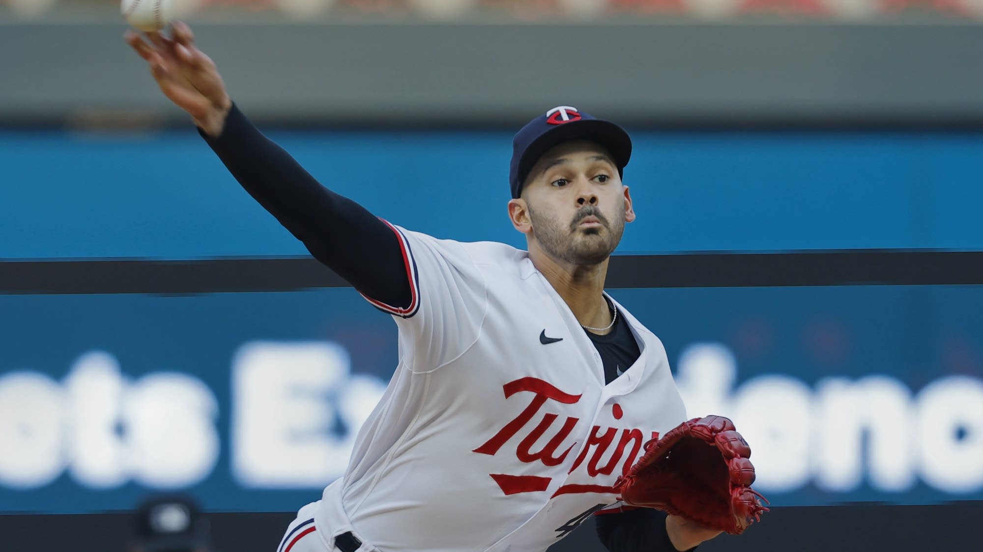 López extends his scoreless streak to 19 innings and Taylor homers as Twins beat Pirates 5-1 - Vimarsana News