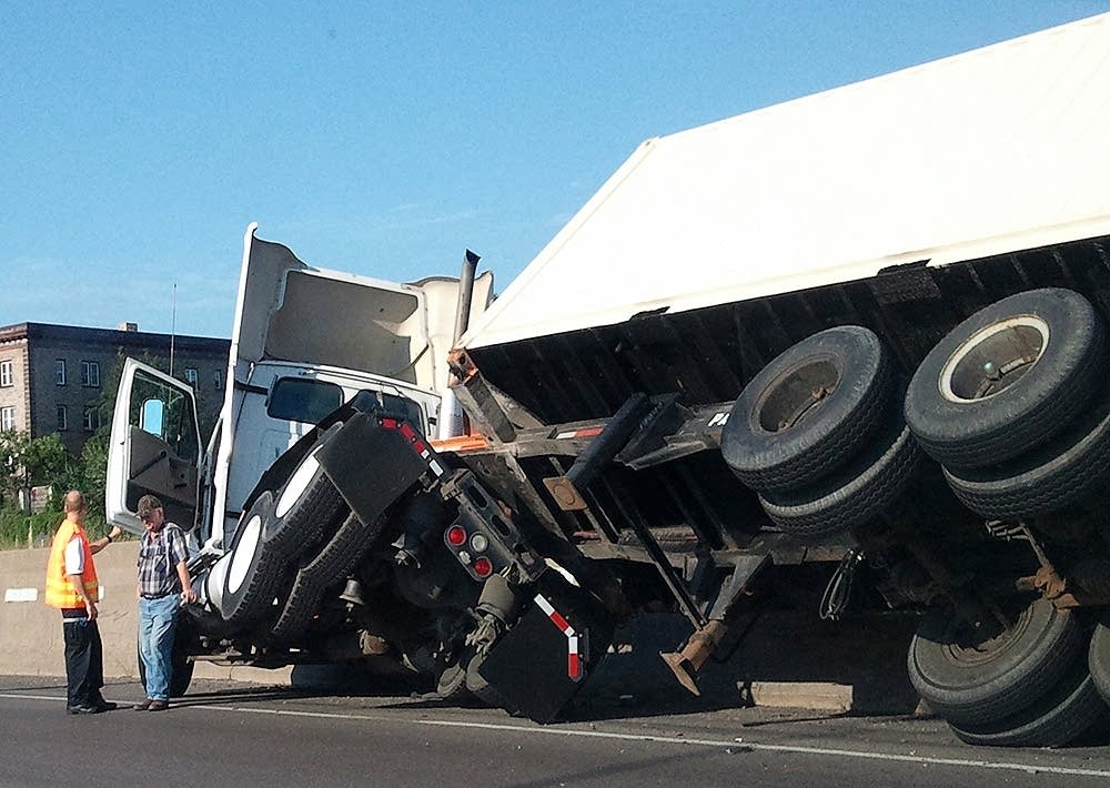 Semi tips in Minneapolis
