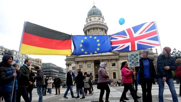 Demonstrators protest at the Pulse of Europe demonstration on March 31, 2019 in Berlin, Germany. 
