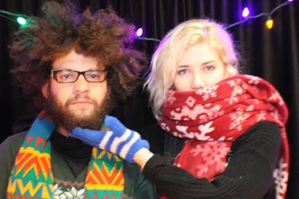 Premiere: Eric Mayson and Caroline Smith sing ‘Christmas (Baby Please Come Home)’