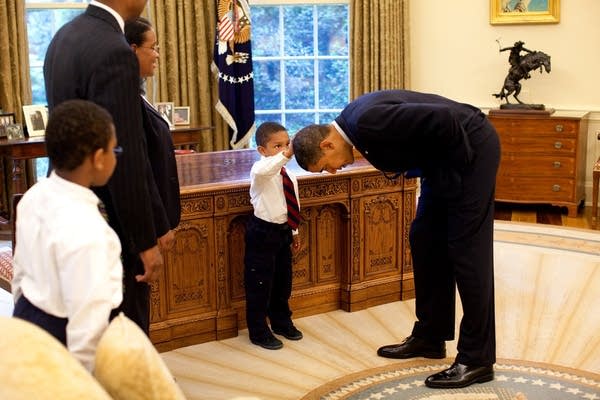 White House photographer leaves the job as a star