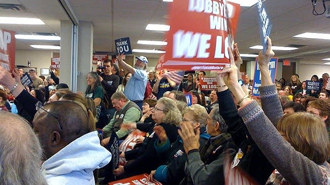 Franken touts public option at health care rally in St. Paul | MPR News