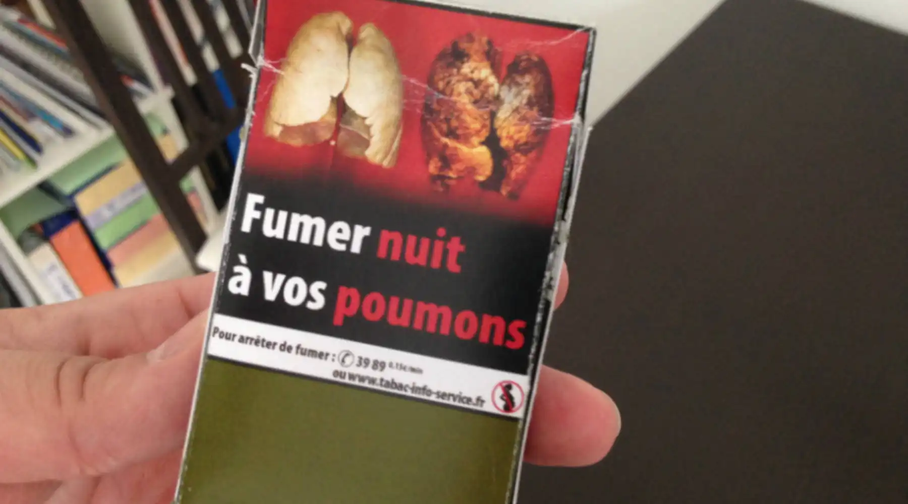 To curb smoking, France adopts 'neutral' packaging