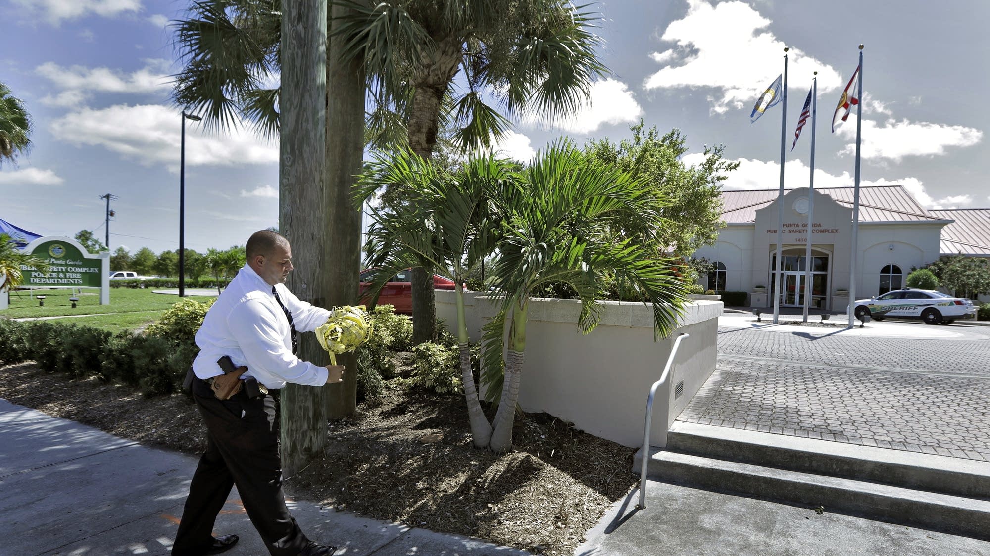 Former Minnesota librarian killed by officer in Florida citizen's