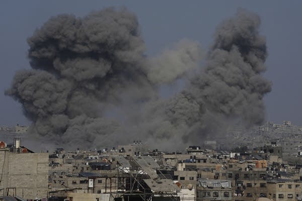 4 Palestinians shot dead by Israeli forces while seeking aid near Gaza City, witnesses say