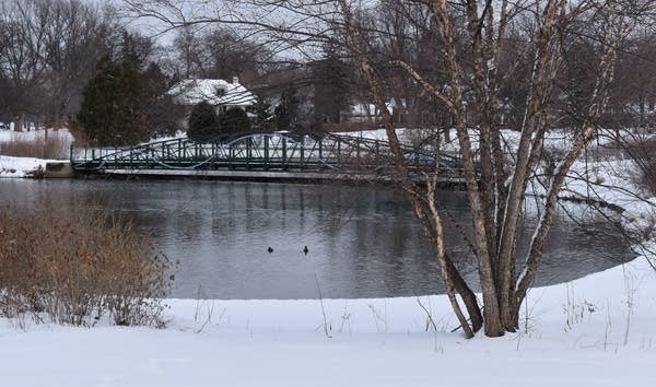 Pesky clouds in many areas; fog redevelops Saturday night; Warmer Monday