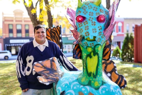 6ce9d7-20251022-dia-de-los-muertos-05-600 Day of the Dead in Minnesota was marked by ICE arrests
