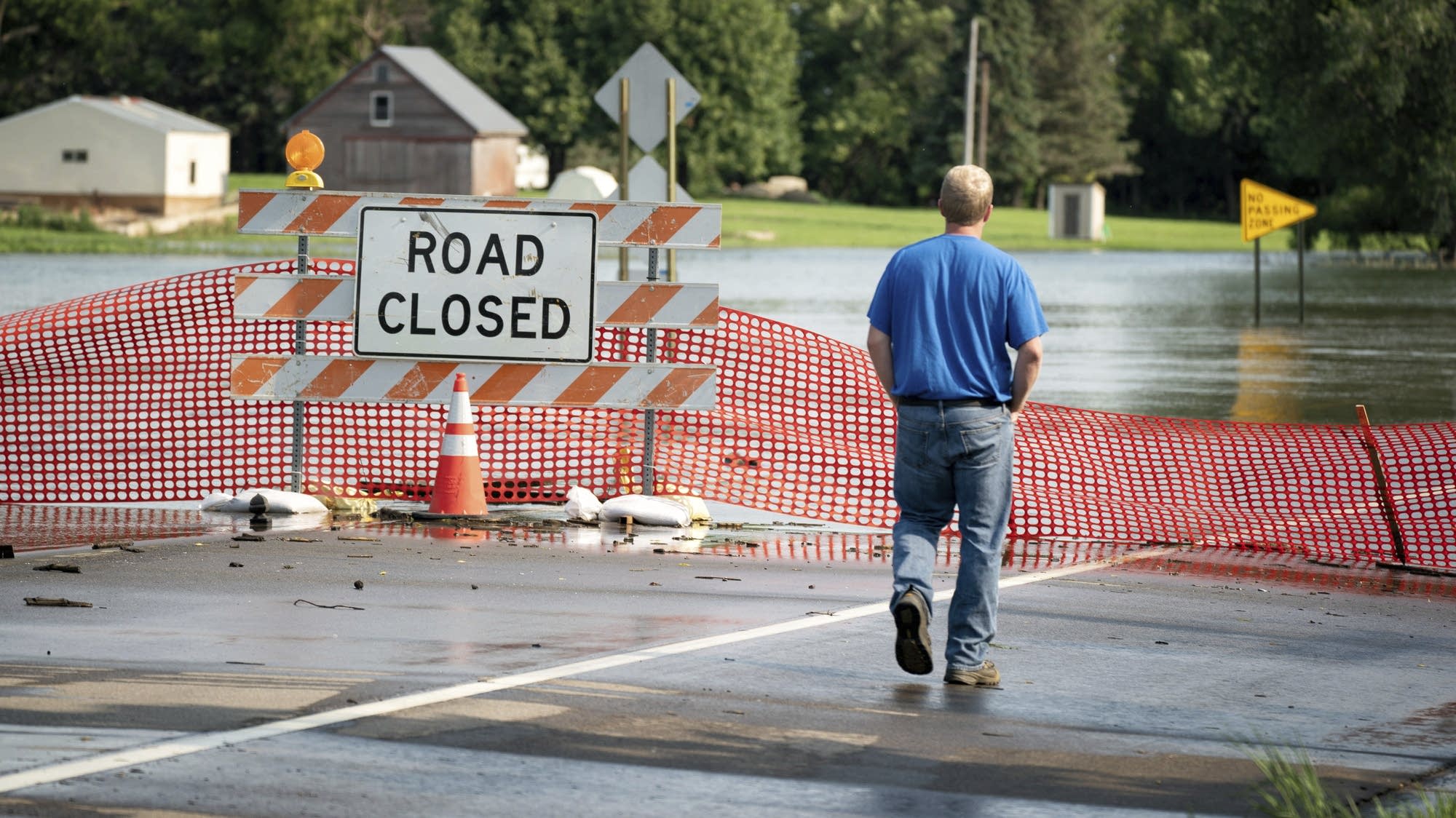 As some SW Minnesota communities assess damage, others keep up flood