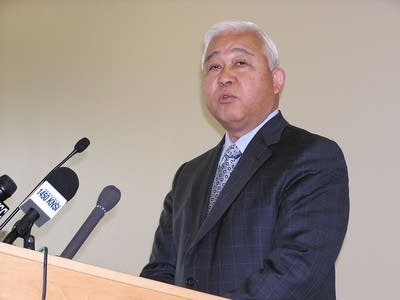 SCSU Pres. Roy Saigo