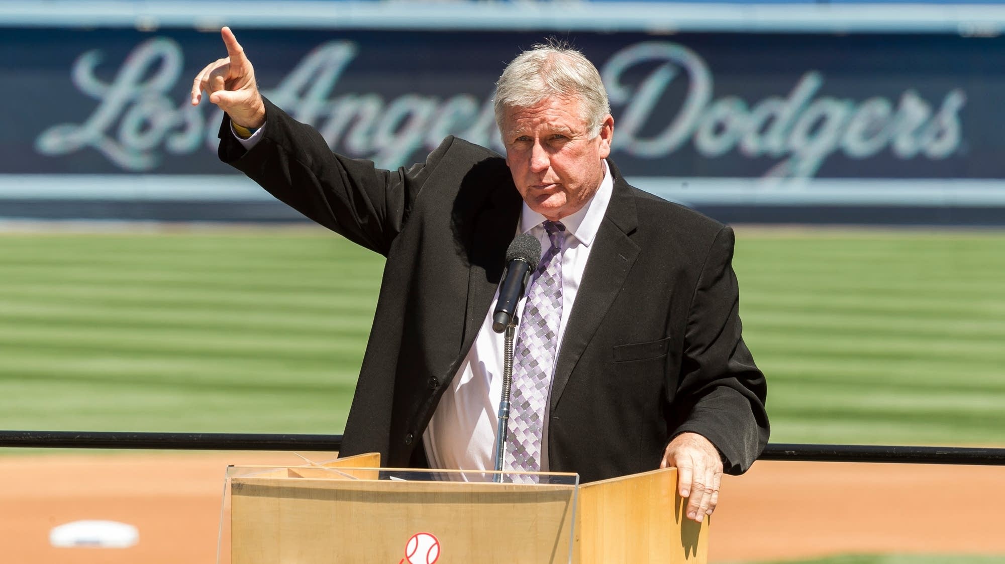 Tommy John, namesake for a pioneering elbow surgery that saved his career, dead at 83