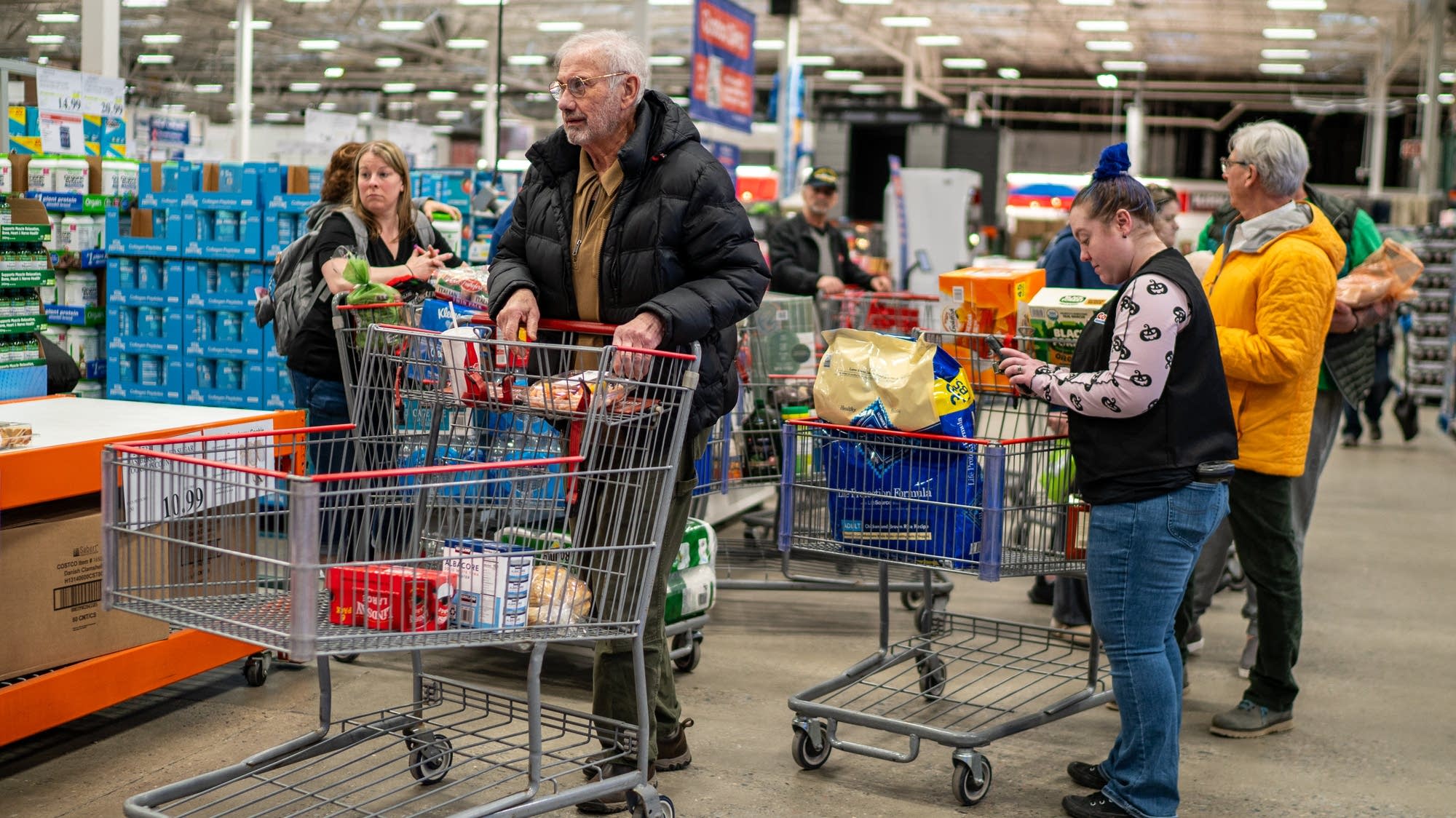 Consumer confidence is at record lows, but Americans are still spending