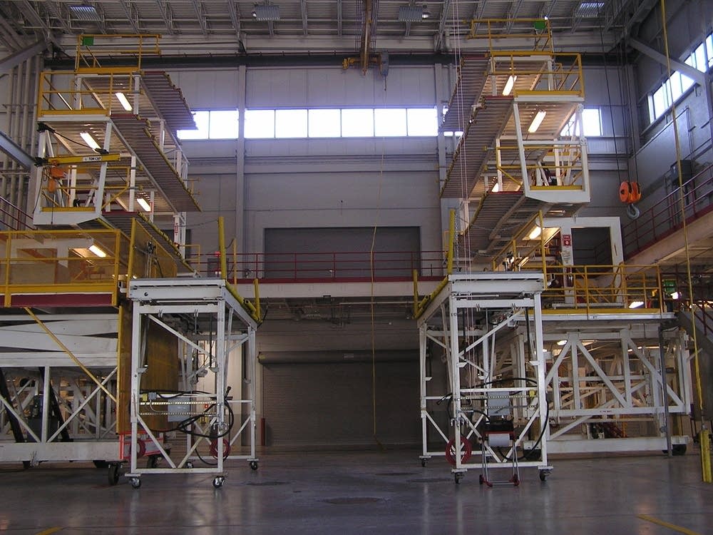 Plane maintenance facility