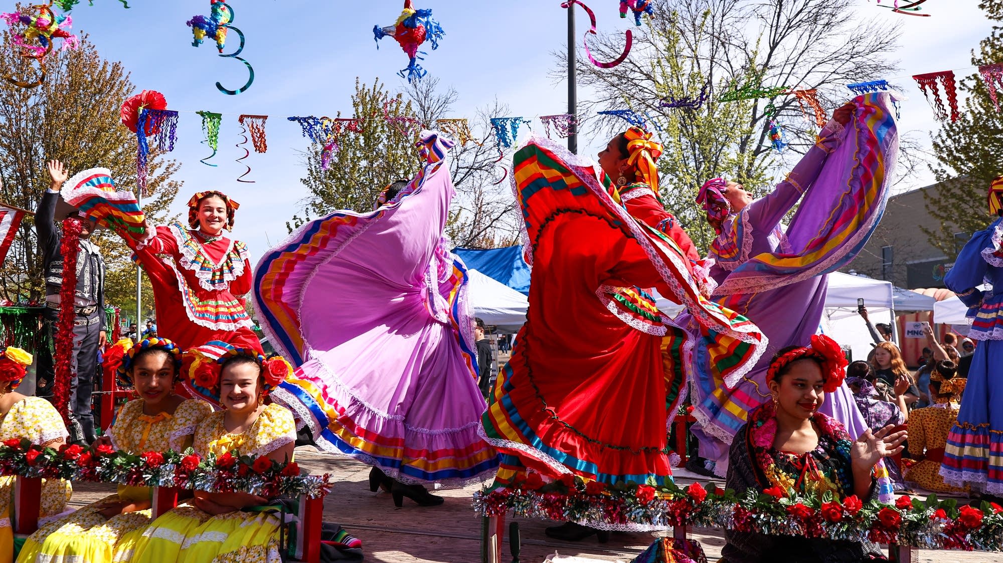 St. Paul Cinco de Mayo parade draws crowds after fear