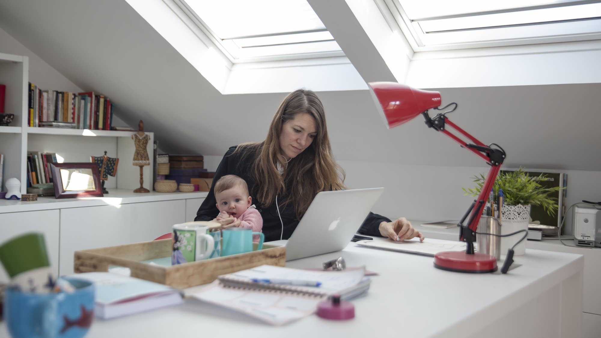 As wage growth slows, the gender wage gap is widening