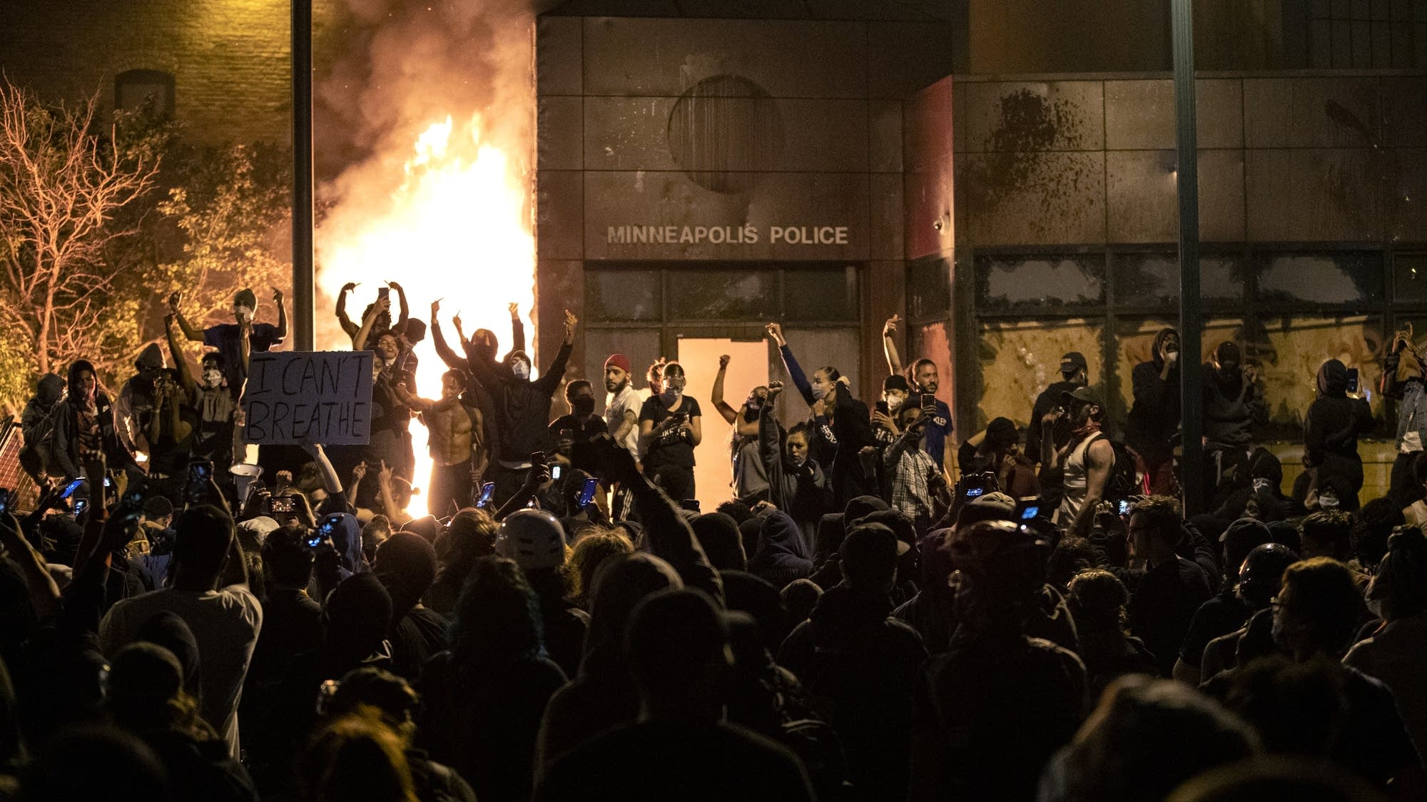 'The precinct is on fire': What happened at Minneapolis' 3rd Precinct — and what it means - Vimarsana News