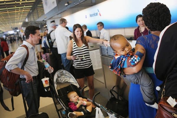 Chicago's O'Hare Airport Snarled In Ground Stops After Fire At FAA Building