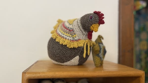 A crochet chicken