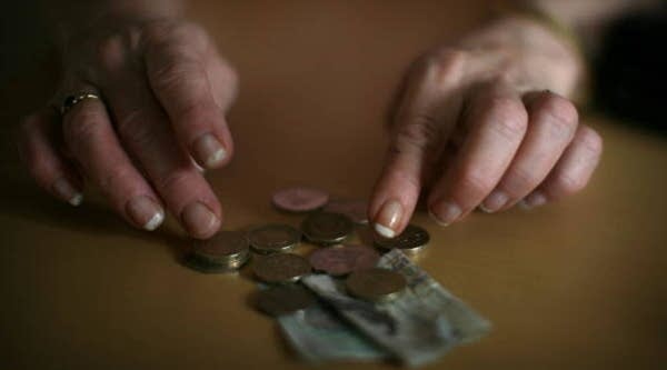 On today's show, we'll talk about using software to save for retirement.