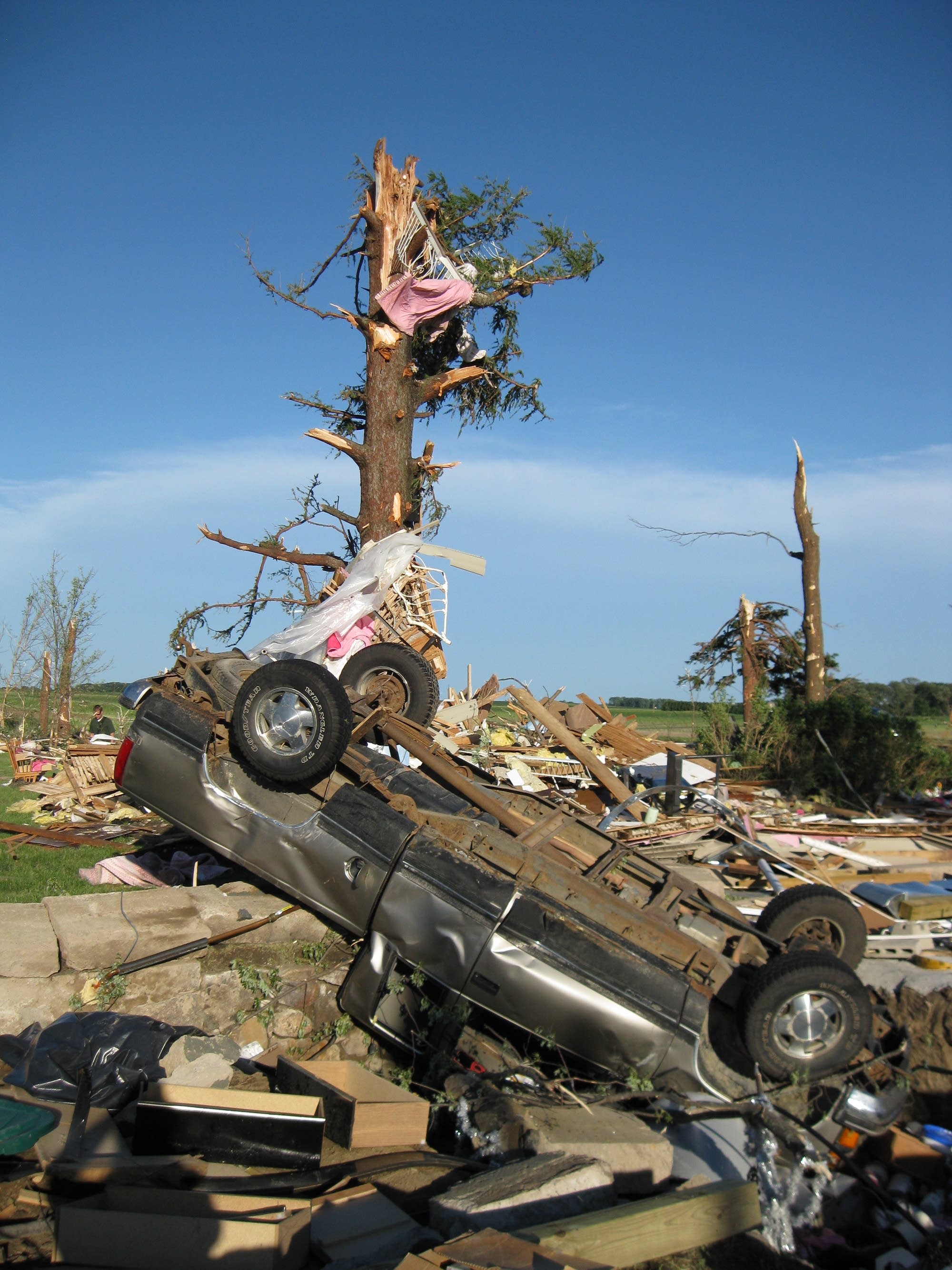 Minnesota's record tornado outbreak was 10 years ago | MPR News
