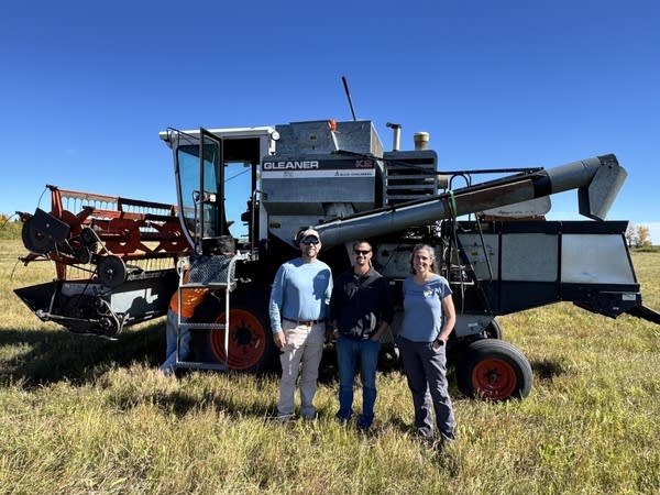 How a Minnesota wild prairie helps fight climate change