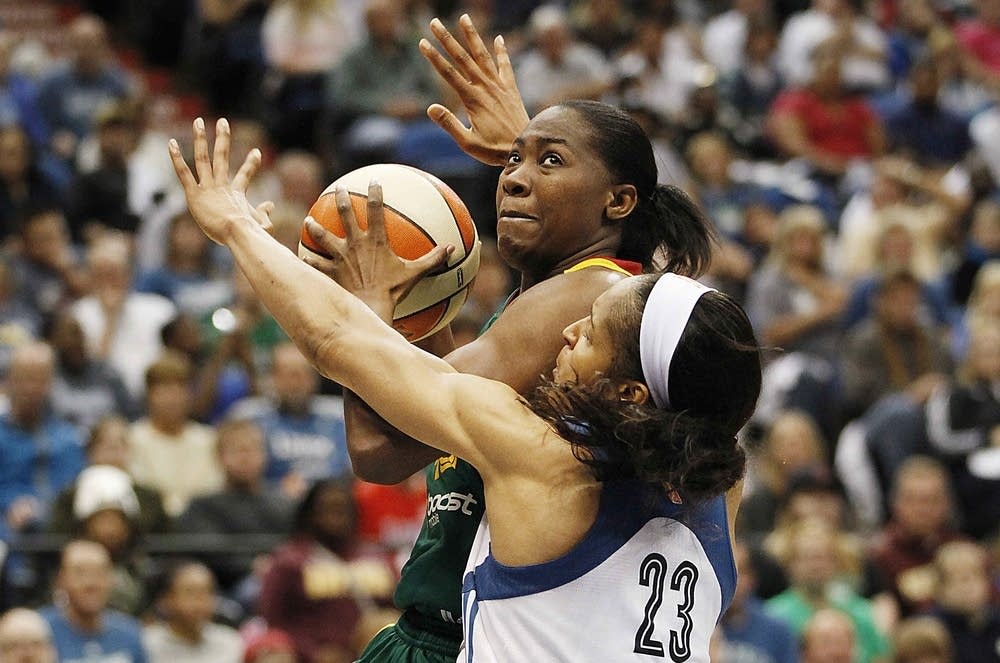 SheKinna Stricklen, Maya Moore