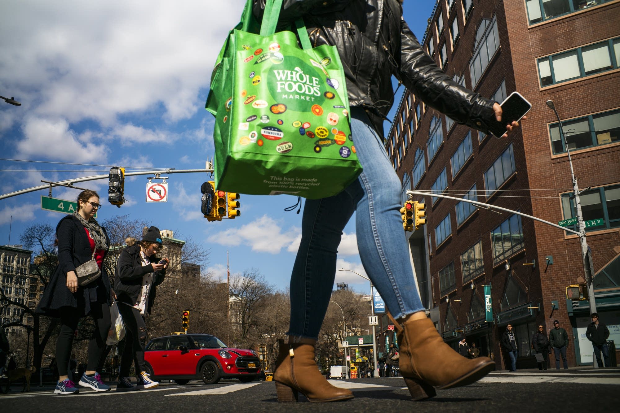 States and stores are banning reusable bags during COVID19 pandemic