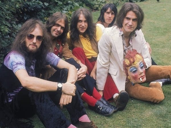 Today in Music History: The Kinks tour the U.S.