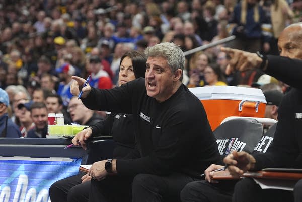Blazers hire Wolves assistant Micah Nori as head coach
