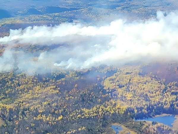 Crews battling wildfire along Minnesota’s North Shore