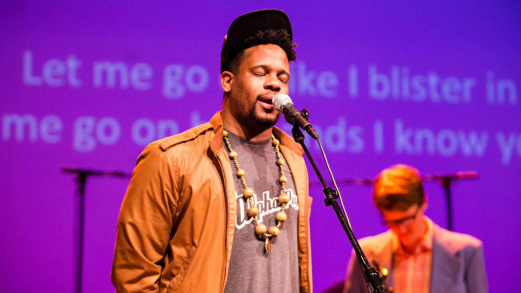 d48aab-20150130-open-mike-