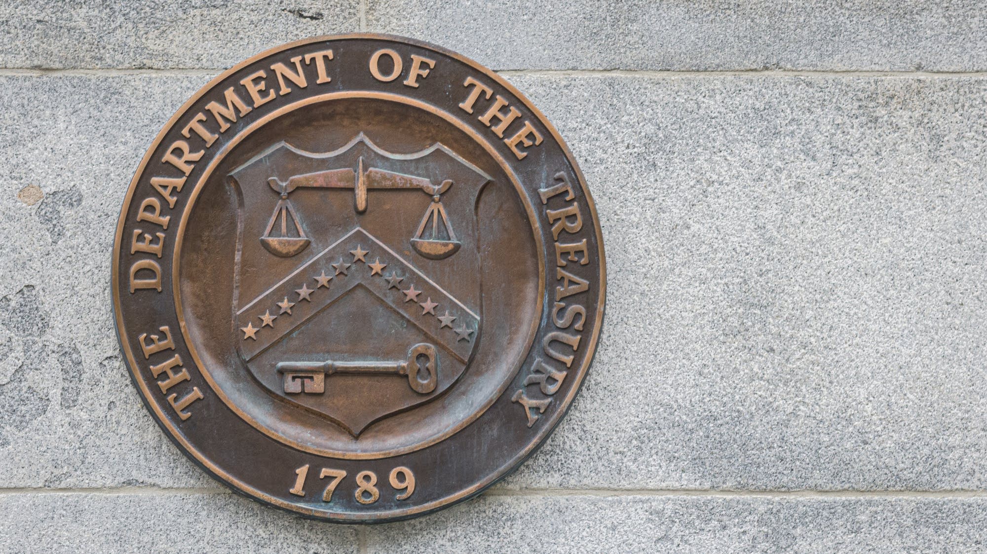As yields on Treasury notes rise, the bond market is changing
