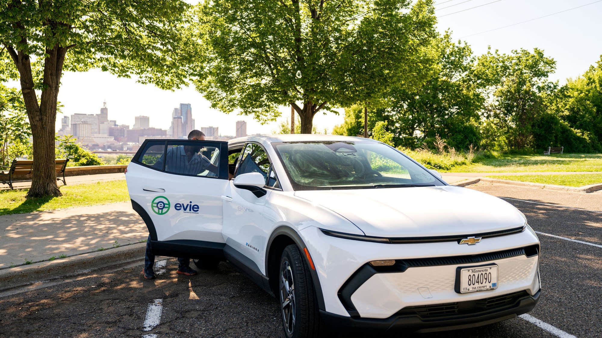 Hourcar and Evie nonprofit carshare to end operations after 20 years