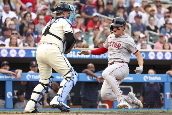 Story’s homer and Giolito’s strong outing lift Red Sox over Twins 8-5