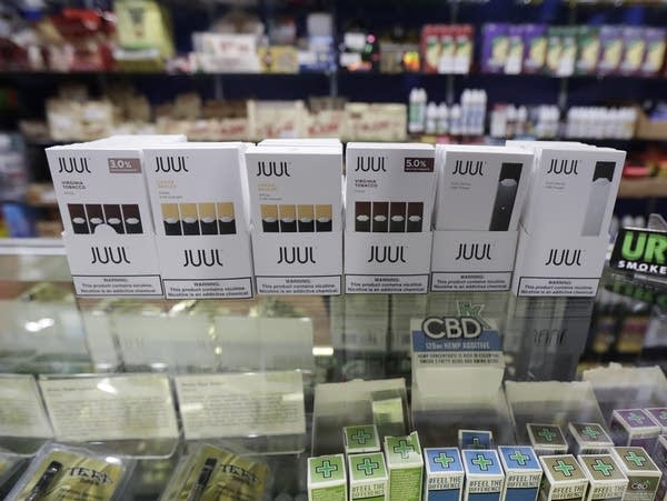 As concerns rise over youth vaping, Juul quickly puts together an army of lobbyists