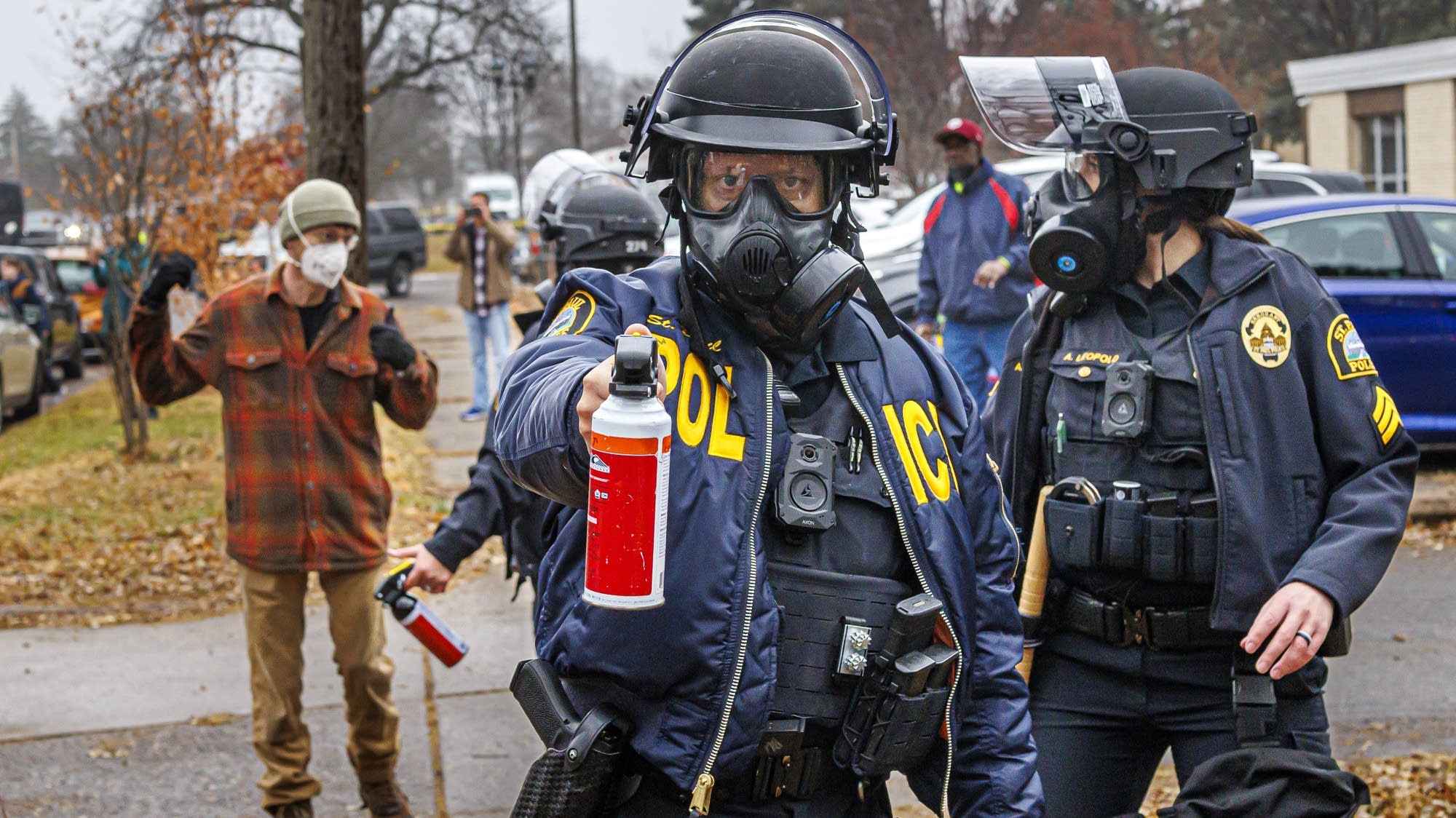 St. Paul police use of force during ICE protest raises press concerns ...
