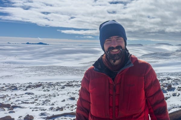 Minnesota researchers drill for million-year-old ice in Antarctica