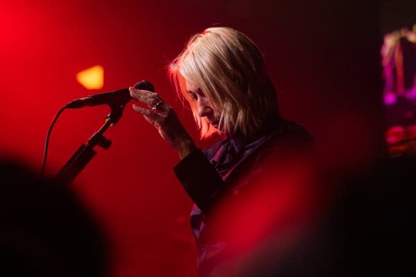 Kim Gordon on stage