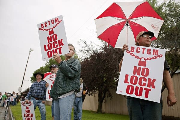 American Crystal Sugar workers locked out