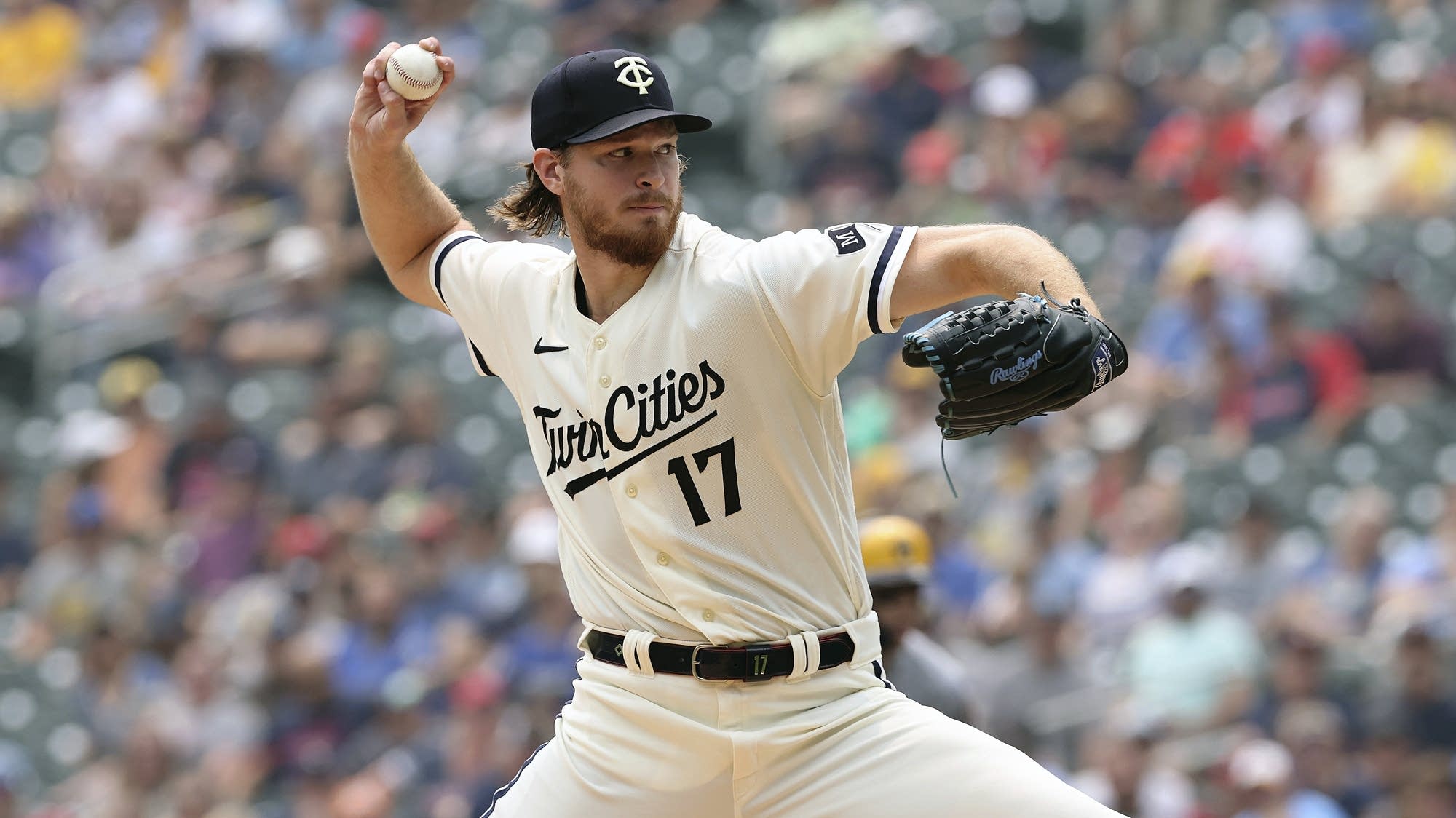 Ober's arm, veteran bats help Twins deal Brewers 6th straight loss, 4-2 - Vimarsana News
