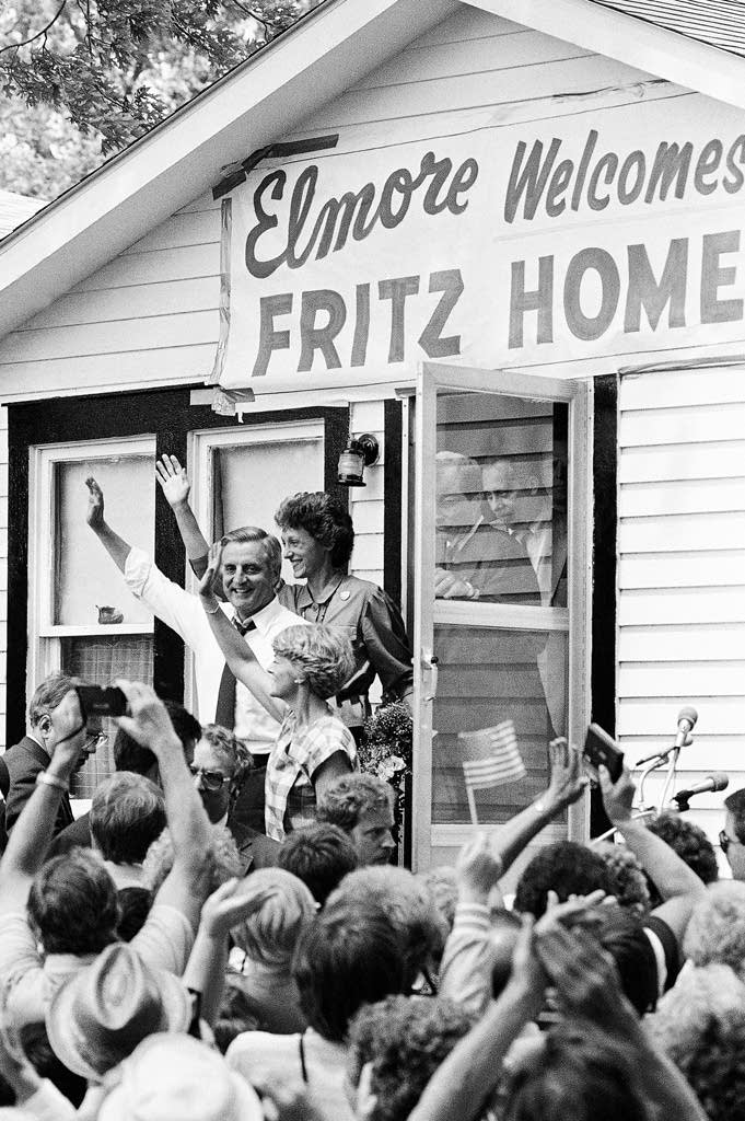 Mondale and Ferraro in Elmore, Minn.