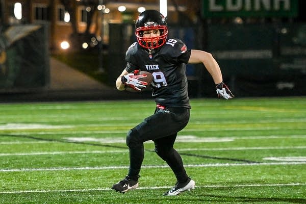 WRN_MN Vixen Football_21038.JPG