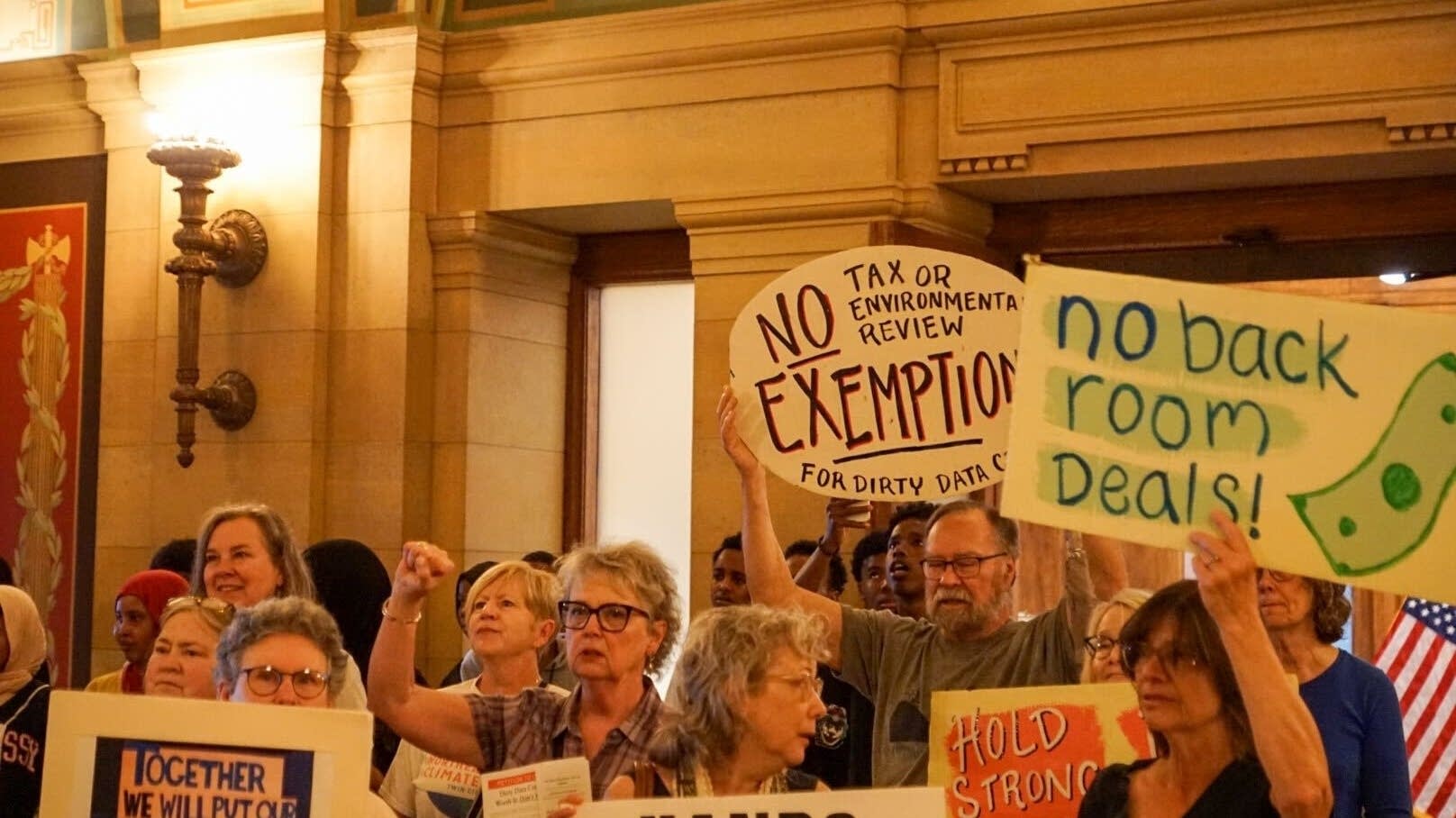 Pine Island officials weigh next steps in a proposed hyperscale data ...