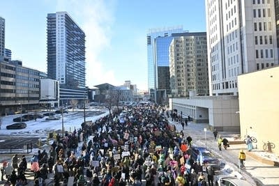 Do good neighbors make good economies? Minnesota could be a test case