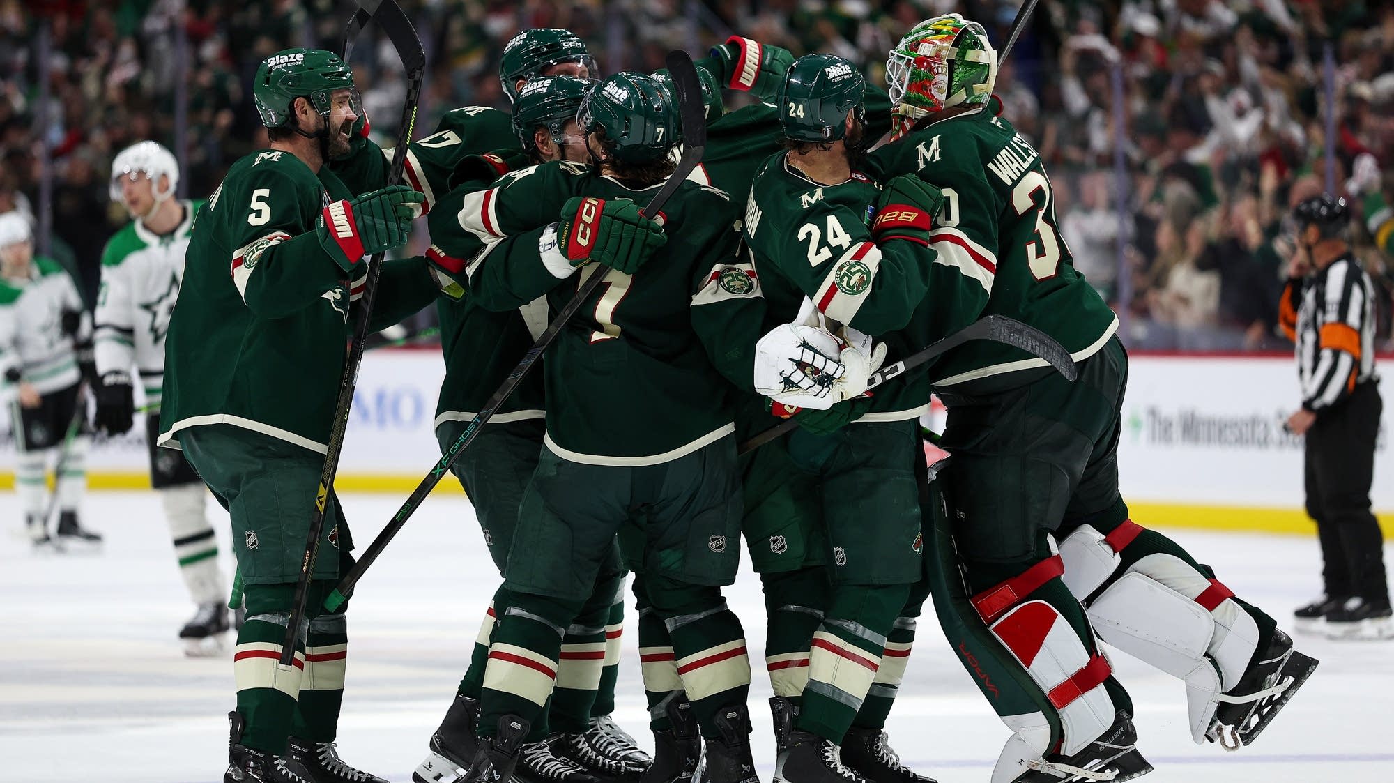 Boldy's deflection lifts Wild past Stars 3-2