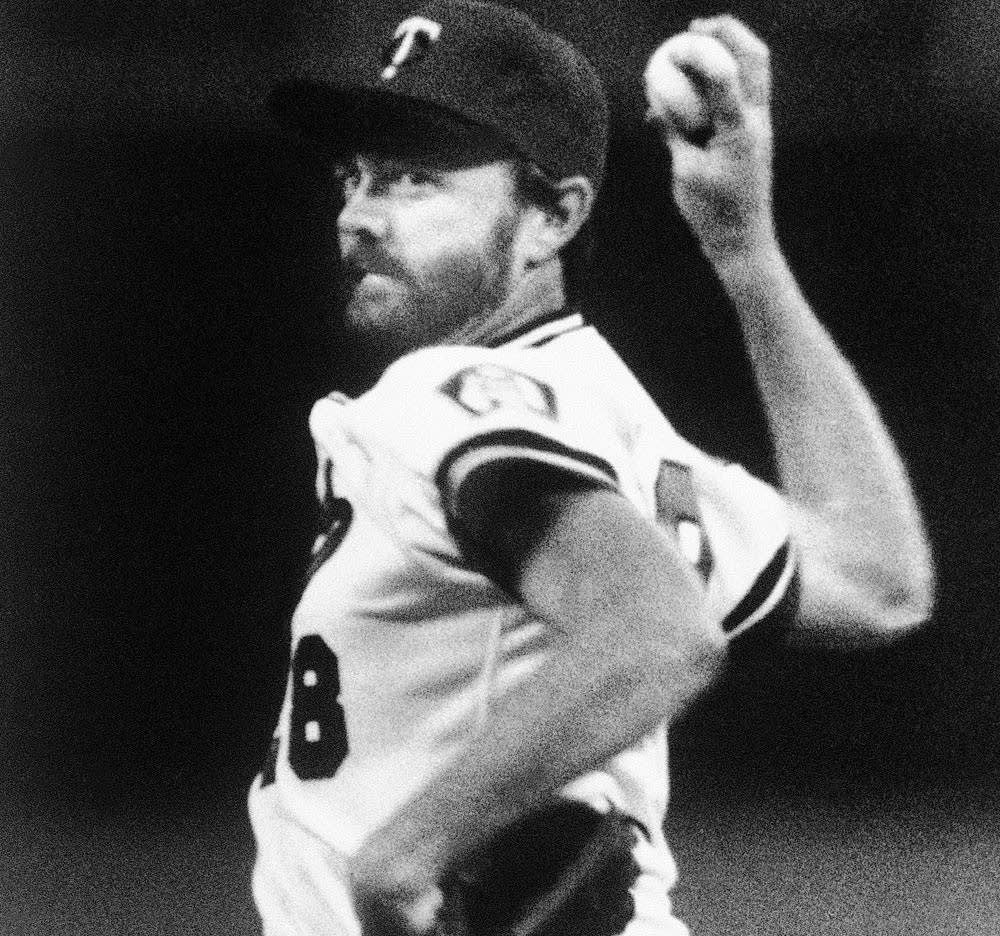 Blyleven throws his 3,000th strikeout